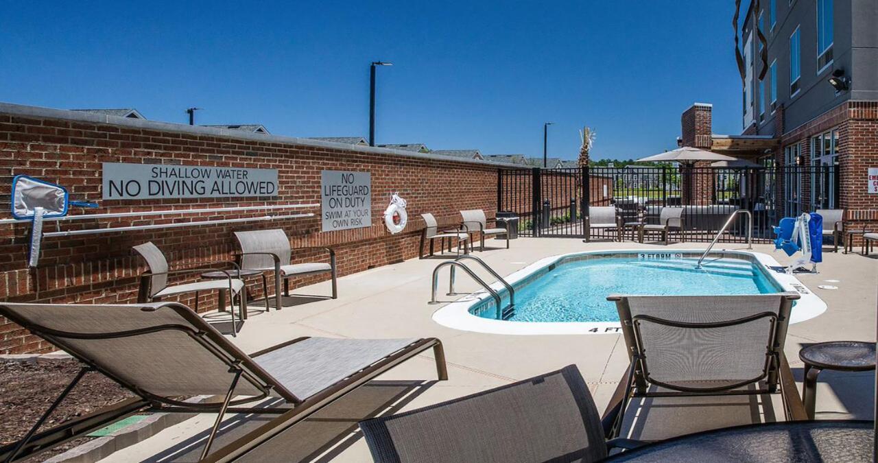 คอร์ตยาร์ด โคลัมเบีย เคซี Hotel Cayce ภายนอก รูปภาพ